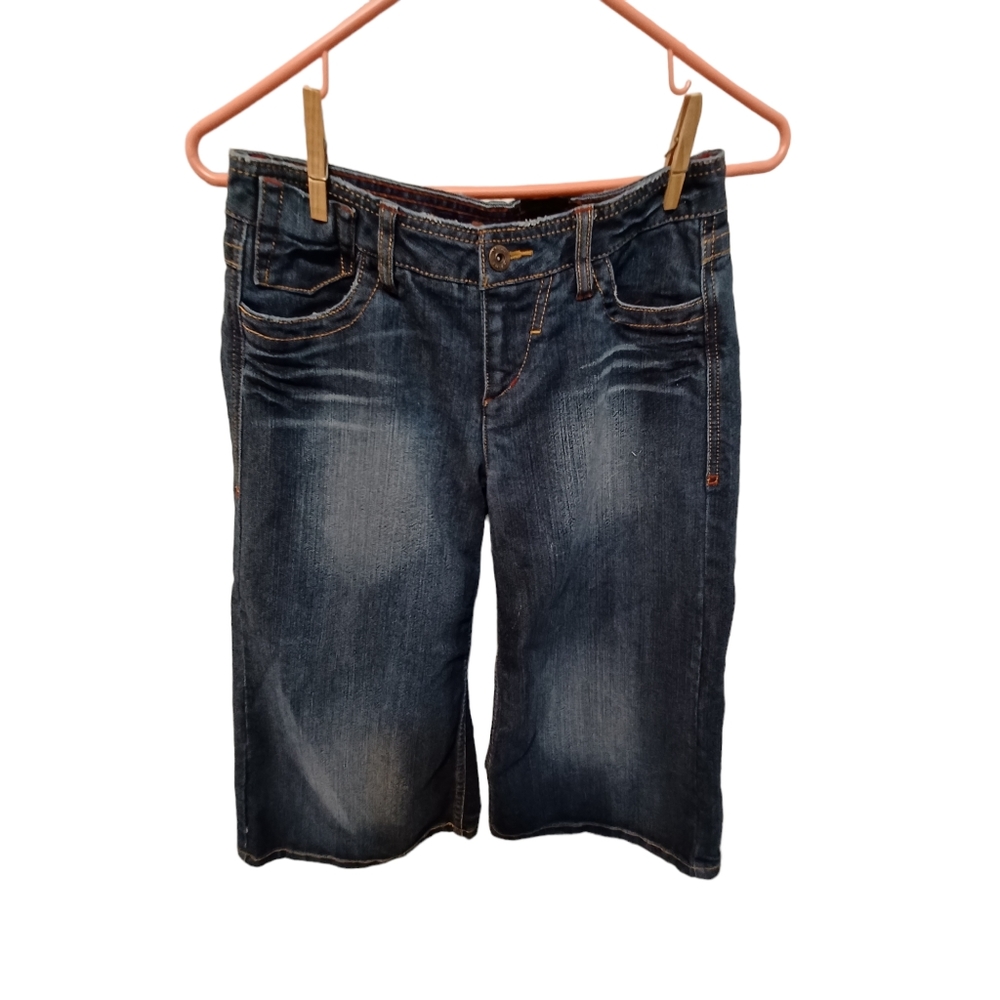 Mudd jeans embroidered floral mid rise wide leg capris size 3